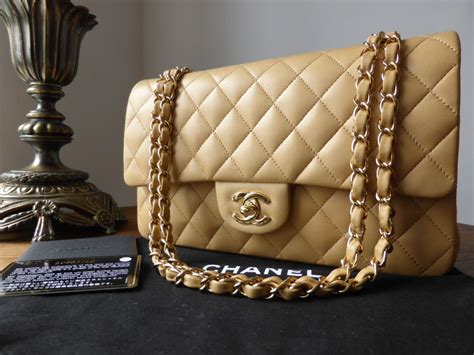 chanel flap bag medium beige